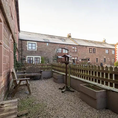 Host & - Spittal Farm Wigton